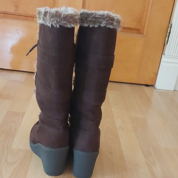 Brown Faux Fur Lace-Up Boots - Picture 4 of 6